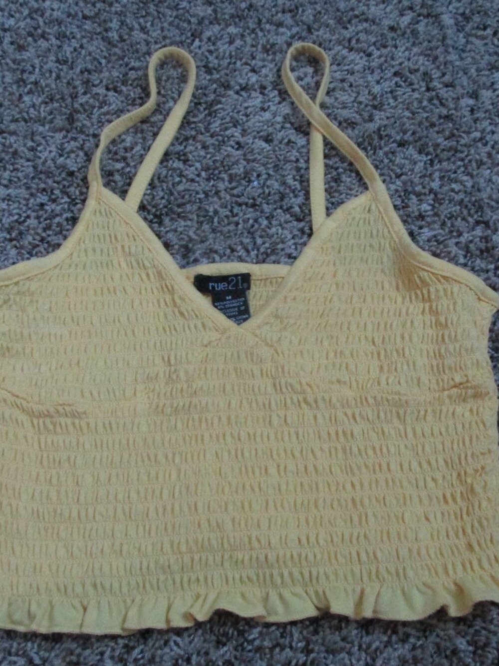 Rue21 Crop Top Pullover Belly Smocked Tank Top Shirt Womens Medium Yellow V Neck